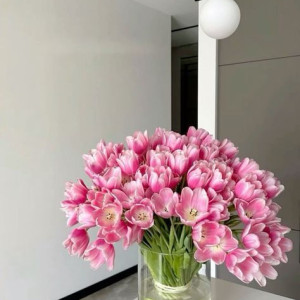 CẦN GẤP 1 CHỊ PHỤ QUÁN BÚN CÓ THỂ ĐI LÀM LIỀN TẠI QUẬN 4