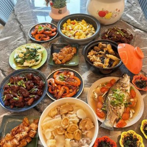 LƯƠNG 12 TRIỆU: CẦN TUYỂN GIÚP VIỆC BIẾT TIẾNG VÀ NẤU ĐƯỢC MÓN TRUNG