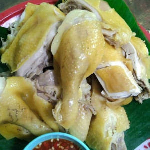 Nhà Ở Chung Cư Bến Vân Đồn, Quận 4 Tìm Chị Giúp Việc Nhà.