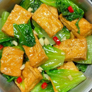 giúp việc nhà bao ăn ở