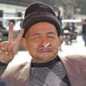 Em tuyển gấp 1 anh chăm sóc Ông ở Quãng Ngãi: