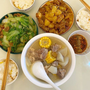 NHÀ BỐ ĐƠN THÂN CẦN TUYỂN CÔ GIÚP VIỆC NHÀ TẠI QUẬN 2