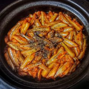 Tuyển cô giúp việc tuổi dưới 50 nhận việc đi làm liền ngay