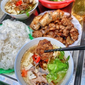 TUYỂN GẤP CÔ GIÚP VIỆC NHÀ Ở LẠI – LƯƠNG 9 TRIỆU