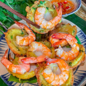 NHÀ EM Ở QUẬN 7 CẦN CÔ GIÚP VIỆC Ạ!