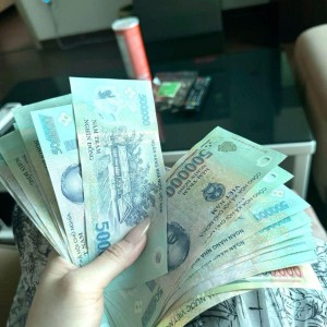 Nhà Em Hiện Tìm Chị Giúp Việc Tới Làm Cho Gia Đình