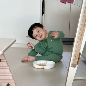 VỢ CHỒNG EM CẦN CÔ VỀ CHĂM SÓC BÉ 11 THÁNG LƯƠNG 9 TRIỆU