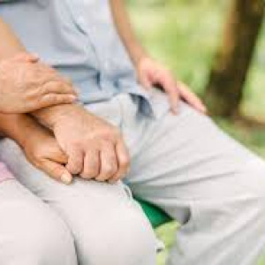 Cần gấp trong hôm nay cô chăm bà 78 tuổi làm việc tại Q8