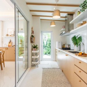 Nhà 1 trệt 1 lầu 70m2 đường Phạm Văn Hai quận Tân Bình cần tuyển chị giúp việc nhà