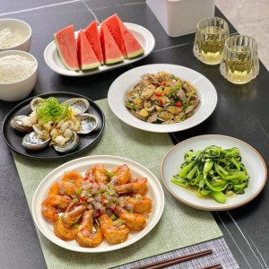 Em tìm 1 cô giúp việc nhà chung cư làm tại quận 7 lương 12 triệu