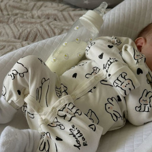 CẦN CÔ CHĂM BÉ Ở PHÚ NHUẬN, Ở LẠI VỚI GIA ĐÌNH