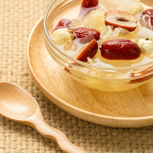 CẦN GẤP CÔ CHĂM BÀ BỊ TAI BIẾN – ĂN Ở LẠI, LƯƠNG 11 TRIỆU