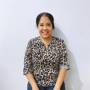 Cô Hiếu, sinh năm 1972, quê Hồ Chí Minh - Công việc mong muốn: giúp việc nhà - phụ chăm bé, Phụ quán