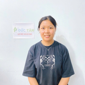 Em Hạnh, sinh năm 2001, quê Trà Vinh - Công việc mong muốn: giúp việc nhà phụ chăm bé.