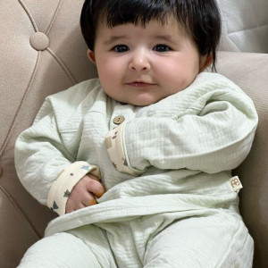 LƯƠNG 12 TRIỆU TUYỂN GẤP CÔ CHĂM BÉ ĂN Ở LẠI.