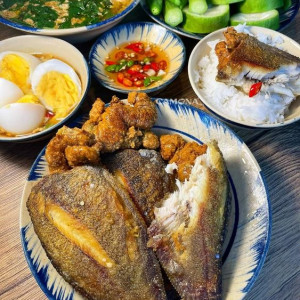 Em đang cần chị giúp việc nhà, dưới 50 tuổi, làm ở lại với anh chị vợ chồng bên quận 2.