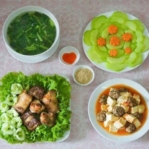 Nhà 3 Người Lớn Ở Quận 1 Tìm Chị Giúp Việc.