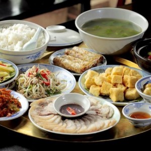 Cần chị giúp việc người miền Trung – Lương 13 triệu
