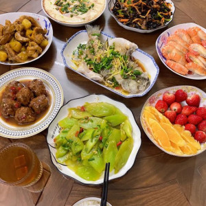 Em Cần 1 Chị Có Sức Khỏe Tốt, Đi Làm Xác Định Ở Lại Ổn Định.
