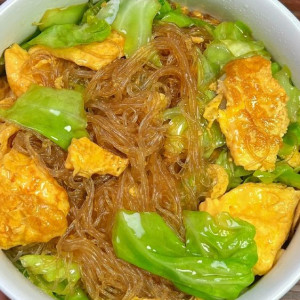 Cần gấp 1 chị chăm bé 8 tháng tuổi tại quận 1