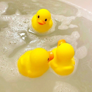 CẦN GẤP CÔ CHĂM BÉ QUẬN 10 LƯƠNG 10 TRIỆU BAO ĂN Ở