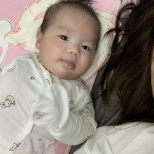 Em Đang Muốn Tìm Chị Bảo Mẫu Chăm Sóc Bé Nhỏ