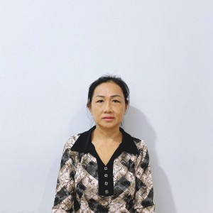 CÔ TRINH CHUYÊN CHĂM SÓC ÔNG BÀ , GIÚP VIỆC NHÀ