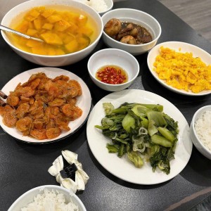 Nhà em đang cần chị giúp việc tốt Lương 9.000.000 triệu