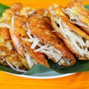 Em tìm giúp chị 1 người ưu tiên Miền Trung làm ở Tân Bình