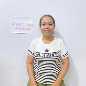 Chị Nhung sinh năm 1982 quê quán đak lak  - Công việc mong muốn: Giúp việc nhà, Chăm em bé.