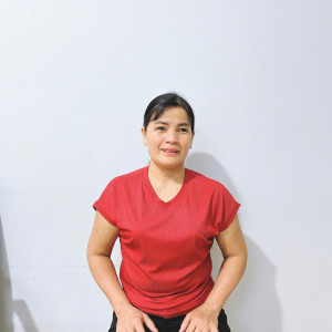 Chị Ba, sinh năm 1973, quê Quảng Ngãi, mong muốn: gvn chăm ông, bà, chăm bệnh