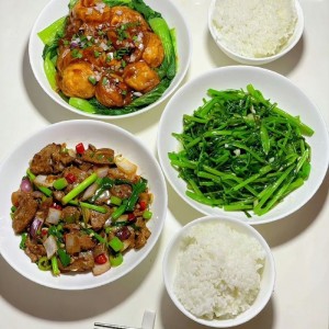 EM TRANG CẦN TUYỂN CÔ GIÚP VIỆC NHÀ Ở PHÚ RIỀNG , BÌNH PHƯỚC LƯƠNG 9 TRIỆU/THÁNG .