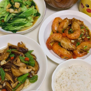 Nhà 2 Vợ Chồng Trẻ Ở Tân Bình Tìm Chị Giúp Việc Nhà.