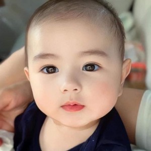 Em cần tuyển gấp chị chăm bé 9 tháng tại chung cư landmard 81 tầng quận bình thạnh