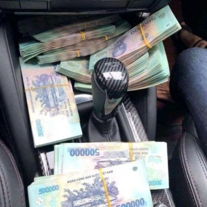 Em Tìm Một Chị Nội Trợ Trong Gia Đình Ở Lại