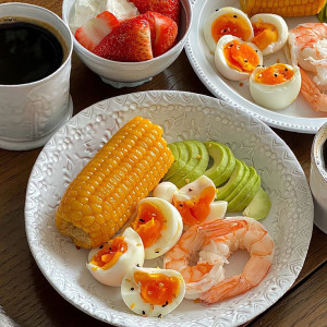 GIA ĐÌNH EM Ở QUẬN 11 CẦN CHỊ CHĂM LO NỘI TRỢ LƯƠNG 10 TRIỆU.