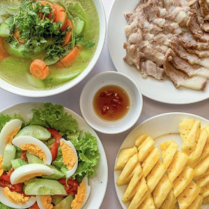 Gia Đình Tìm Chị Hiền Lành Dễ Mến Đến Giúp Việc Nhà