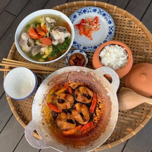 Lương 11 triệu Cần tuyển chị nội trợ gia đình cho mẹ đơn thân