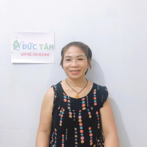 Chị Hoa, sinh năm 1968, quê Gia Lai - Công việc mong muốn: chăm ông bà, chăm em bé, giúp việc nhà.