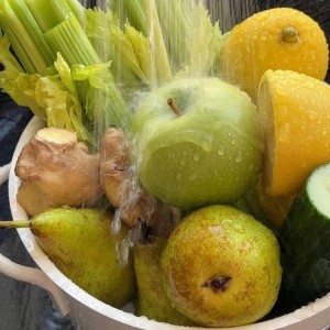 CẦN GẤP CÔ GIÚP CHĂM BÀ BỆNH – QUẬN 9