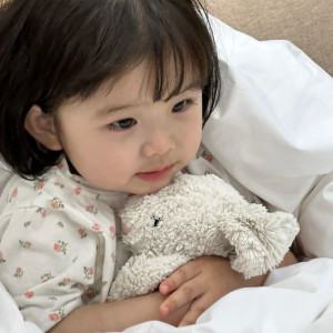 Gia Đình Em Cần Tìm Chị Chăm Sóc Bé Giỏi