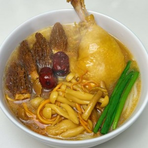 CẦN TUYỂN CHỊ GIÚP VIỆC NHÀ TẠI Q1 HCM : 0978609760 ( có zalo)