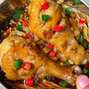Cần tuyển gấp chị biết nấu ăn