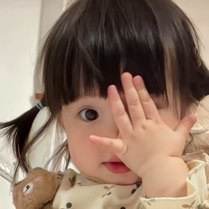 Cần cô chăm bé 15 tháng tuổi làm đi về Q1 từ 7h đến 18h lương 10 triệu