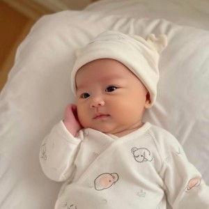 Cần tuyển chị chăm sóc em bé sơ sinh tại ở q7: 0978609760 ( zalo)