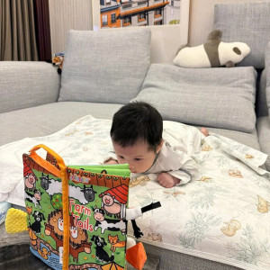 Hiện Em Đang Một Chị Có Kinh Nghiệm Chăm Sóc Bé