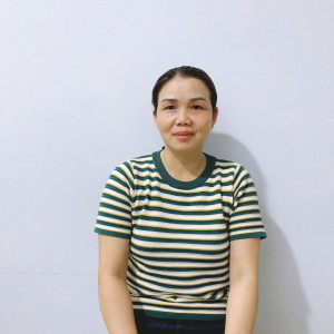 Chị Đông, sinh năm 1979, quê Lâm Đồng - Công việc :Giúp việc nhà , phụ chăm bé.