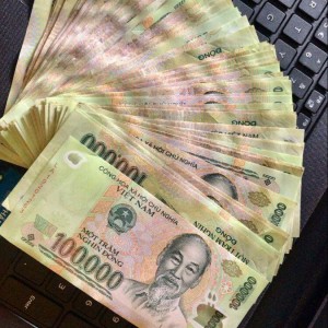 Hôm Nay Em Đang Muốn Tìm Chị Chuyên Nội Trợ Việc Nhà