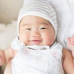 Tuyểm gấp chị chăm sóc em bé bao ăn ở lại tại tân bình