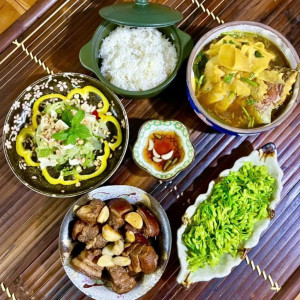 Gia Đình Có 4 Thành Viên Cần Chị Dọn Dẹp Nấu Ăn